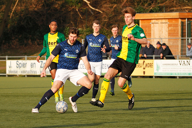 SV Huizen  - Sportclub Genemuiden